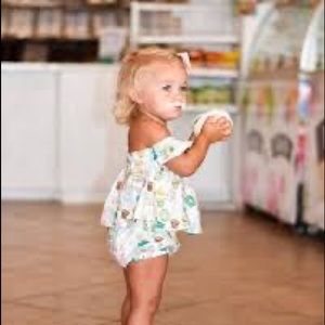 Meet your Posher, Daniela